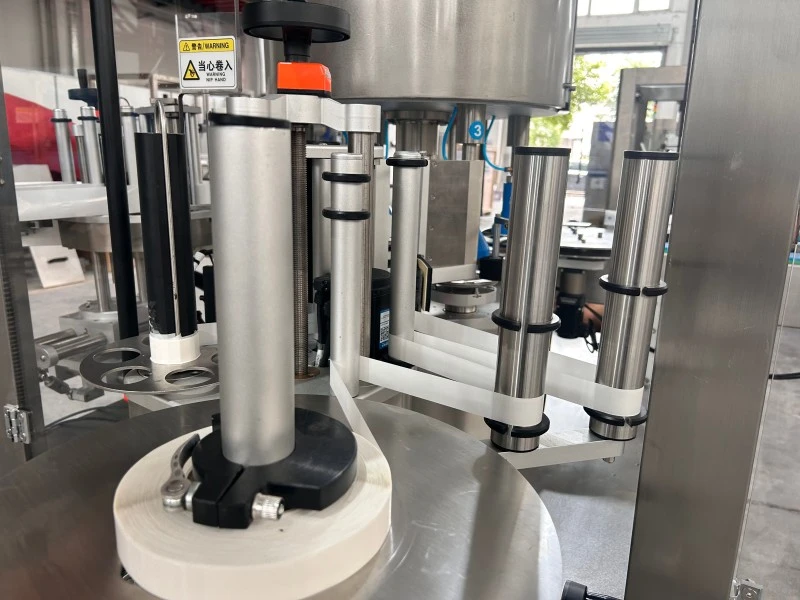 Shampoo Bottle Self Adhesive Labeling Machine